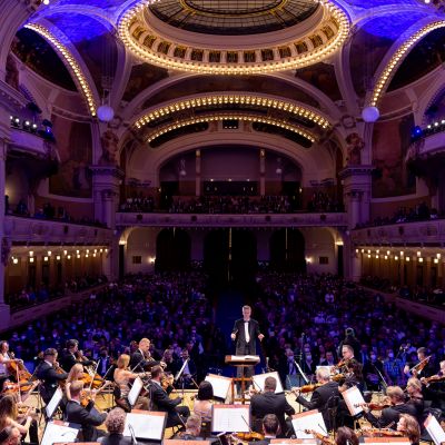 Czech National Symphony Orchestra and Steven Mercurio